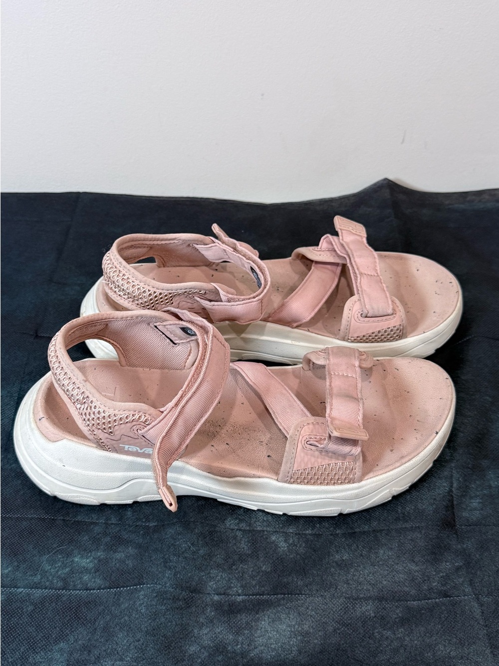 🔥Teva Women's Pink Sport Sandals Size 9 EUC🔥